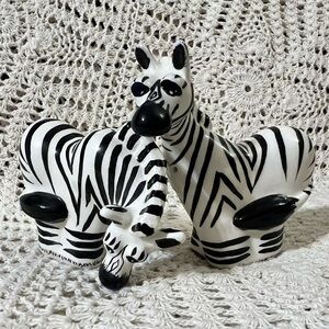 Lynda Corneille Ark Safari
Vtg Zebras Salt & Pepper Shakers NWOT